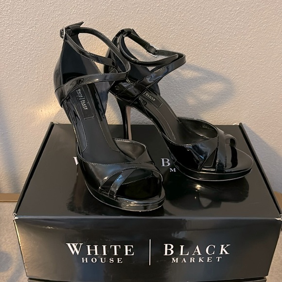 White House Black Market Patten Leather Platform SZ 6.5 - Picture 1 of 9